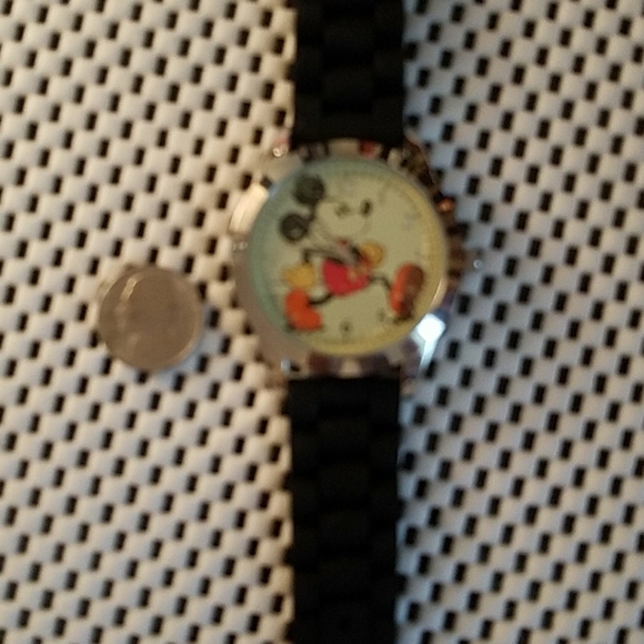 New Mickey Watch - Picture 2 of 6